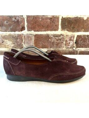 TAOS Women's Ballet Flats Slip Ons Loafers Shoes Marvey Bordeaux Suede Sz 8.5